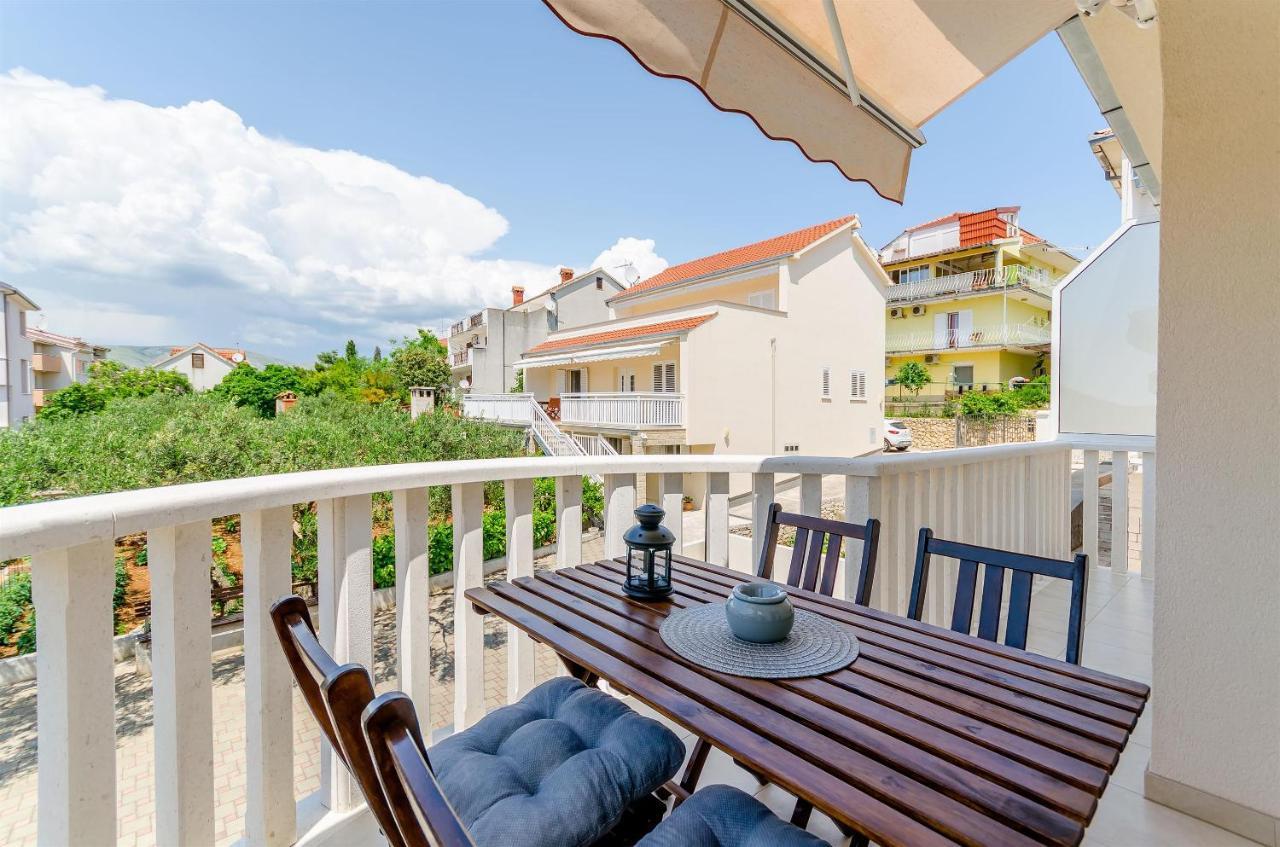 Apartments And Room Maestral Trogir Dış mekan fotoğraf