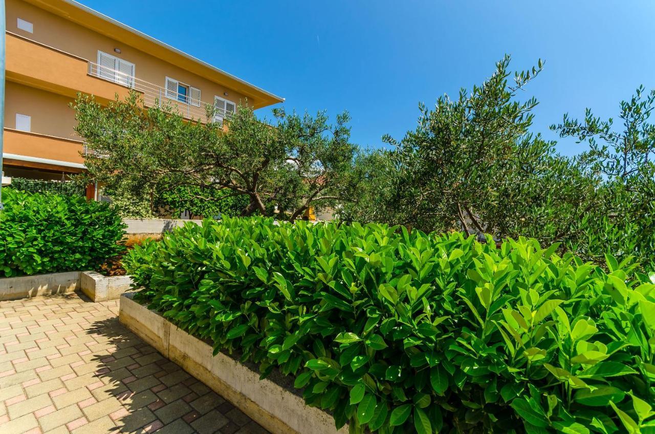 Apartments And Room Maestral Trogir Dış mekan fotoğraf